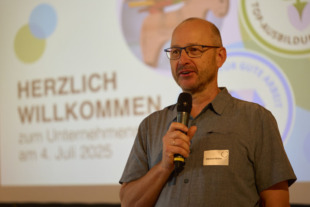 Begrüßung durch Albrecht Bühler